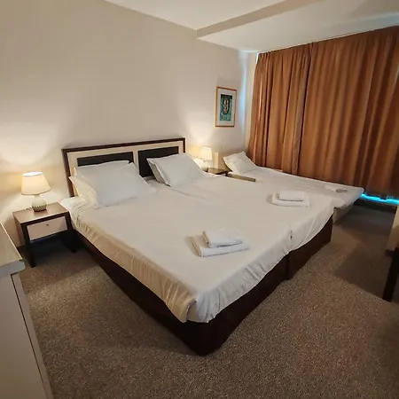 Studio-golden Sands Sea View-berlin Golden דירה *
